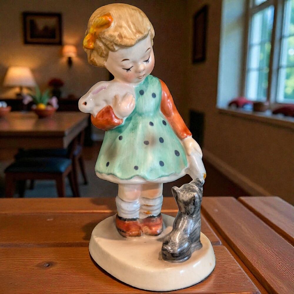 Child Figurine NAPCO JAPAN "LITTLE MOTHER" AH1D edition 5.5" Vtg 1940s